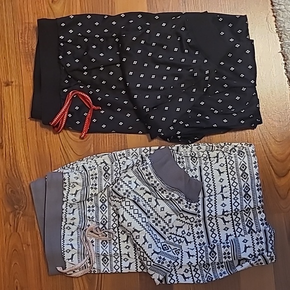 Secret Treasures Other - Secret Treasures 2 Pair of Pajama Pants Size Large